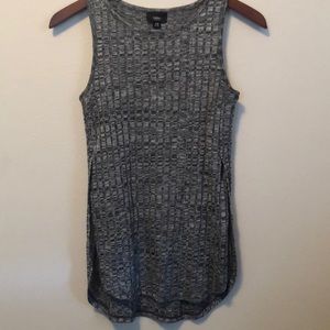 XS Mossimo tank